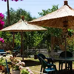 George Rooms&suites Hotel