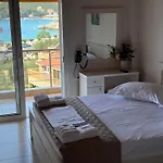 George Rooms&suites Hotel