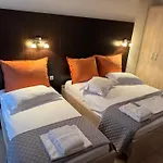 George Rooms&suites