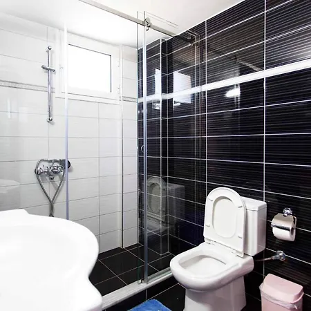 George Rooms&suites Himarë