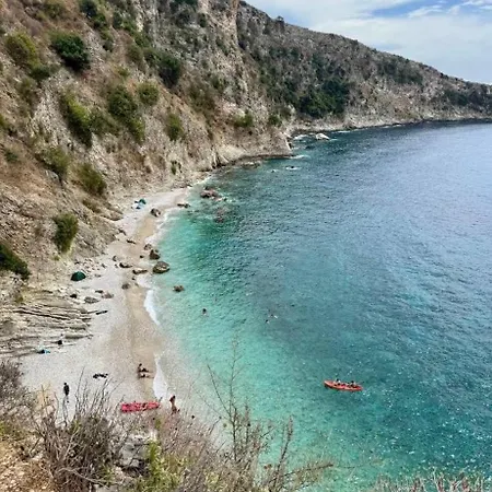 Ξενοδοχείο George Rooms&suites Χειμάρρα