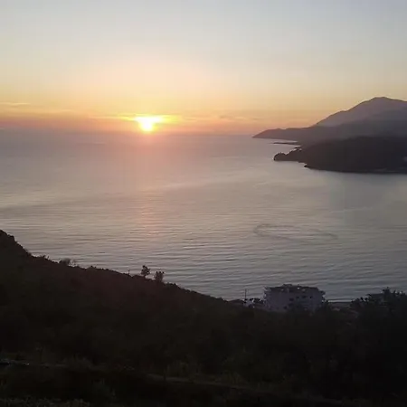 Hotel George Rooms&suites Himare