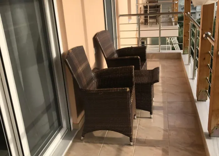 Hotel George Rooms&suites Himarë