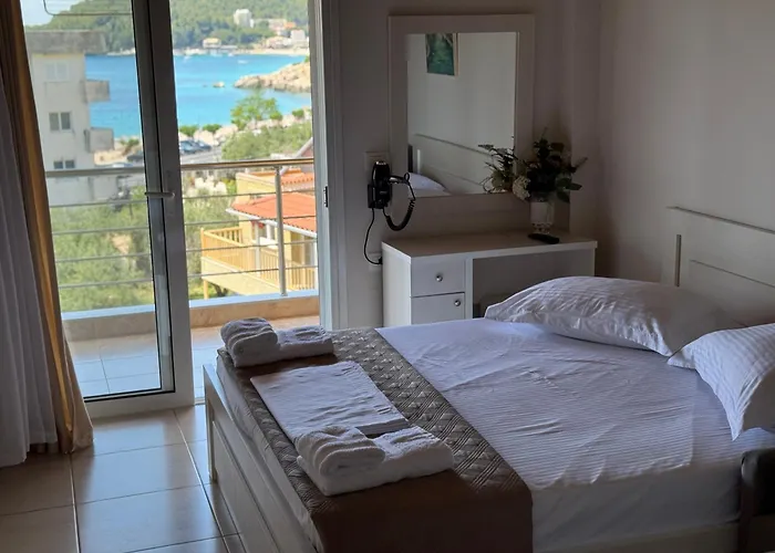 George Rooms&suites Hotel