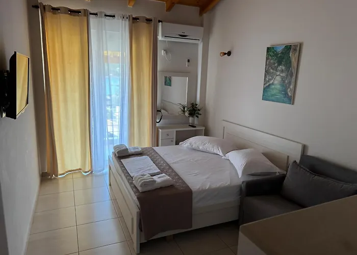 George Rooms&suites Himarë