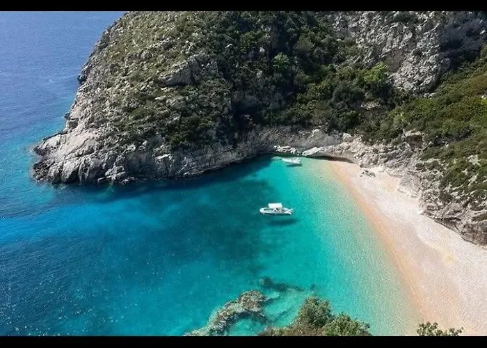 George Rooms&suites Hotel